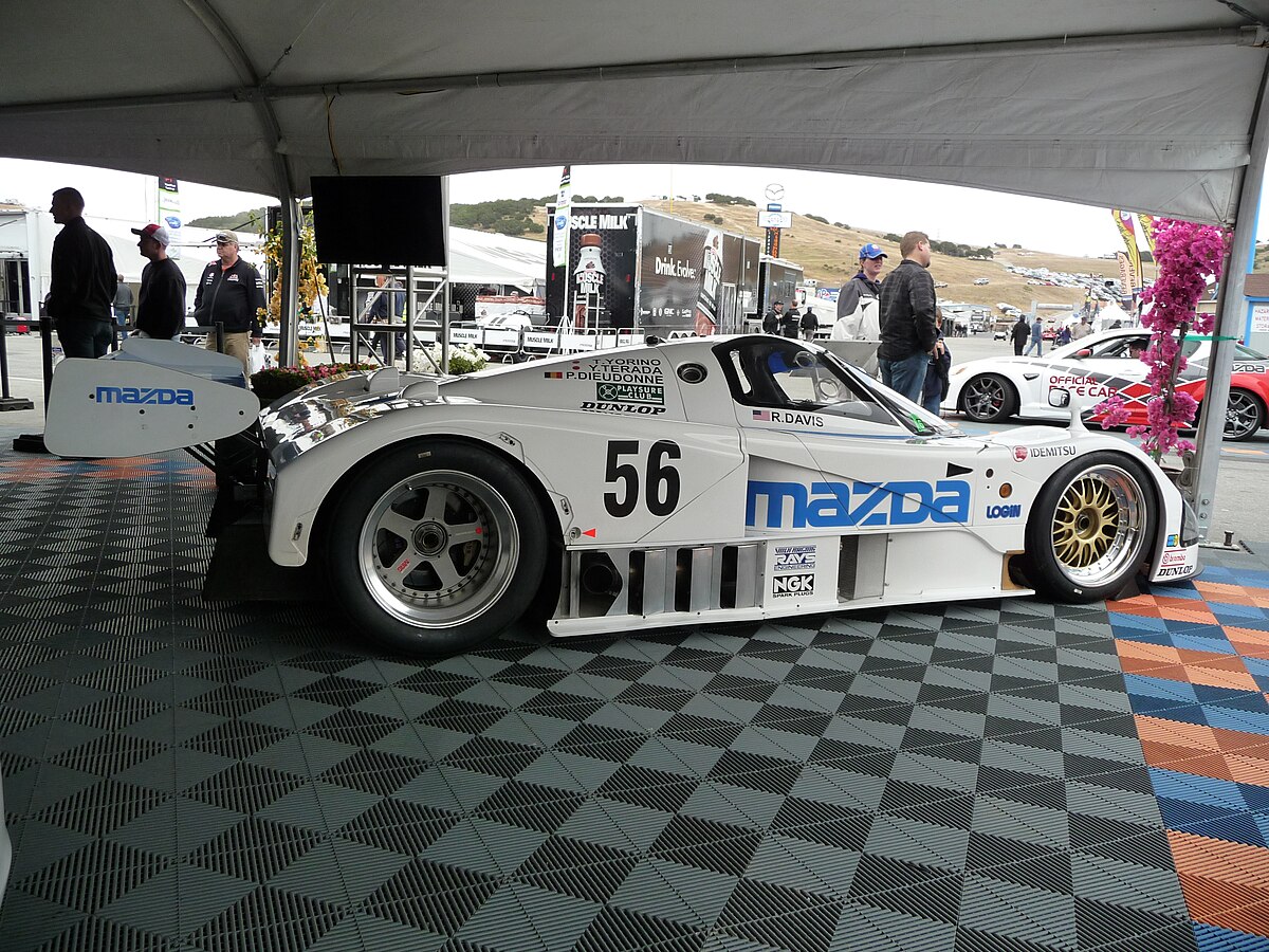 Na zdjęciu Mazda 787