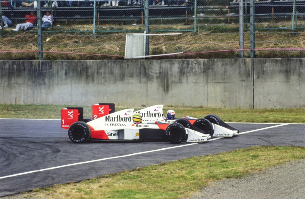 Senna i Prost chwilę po kolizji, Japonia 1989