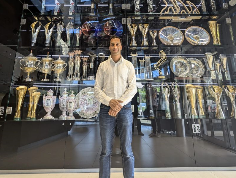 Vin Dhanani w fabryce Red Bulla.
