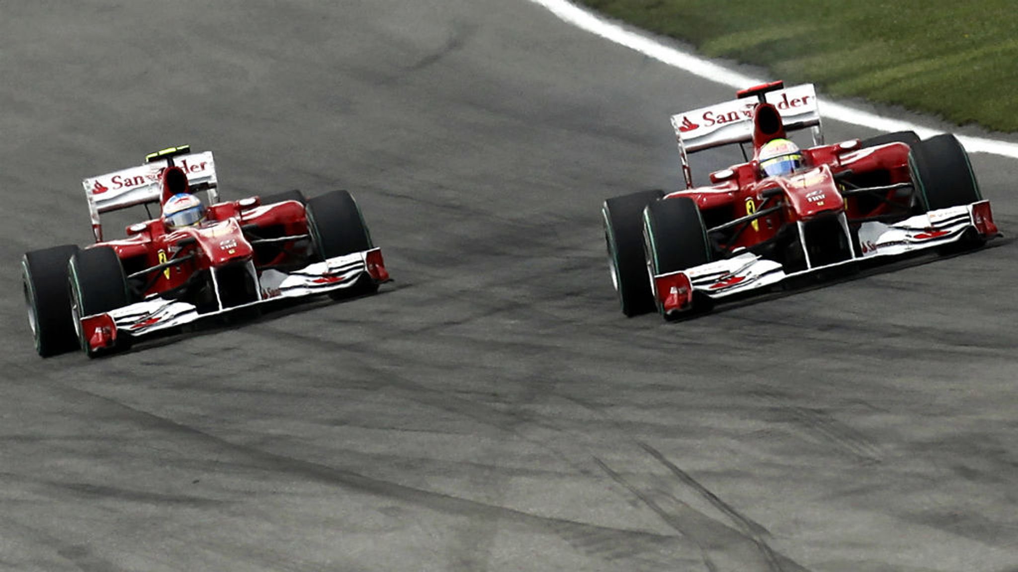 Alonso i Massa podczas Grand Prix Niemiec 2010