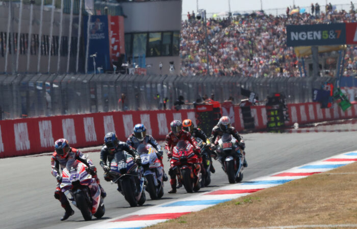 Zawodnicy podczas TT Assen MotoGP 2023