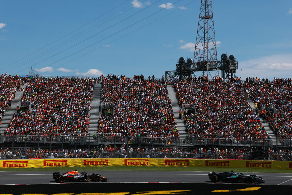 George Russell i Max Verstappen w trakcie Grand Prix Kanady