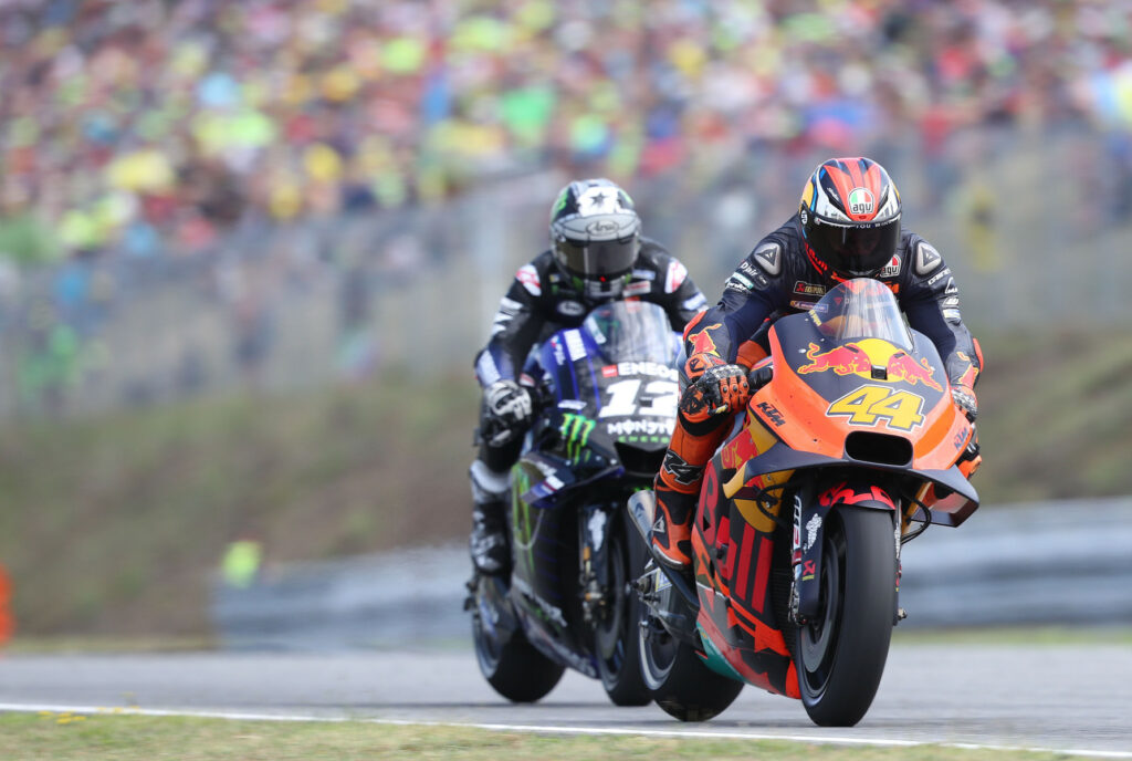 Pol Espargaró (#44) oraz Maverick Viñales (#12) podczas Grand Prix Czech MotoGP 2019