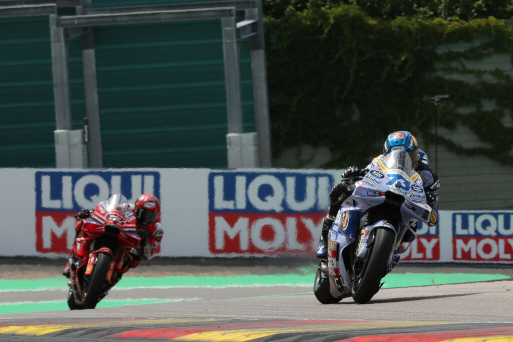 Álex Márquez (#73) oraz Francesco Bagnaia (#63) podczas Grand Prix Niemiec