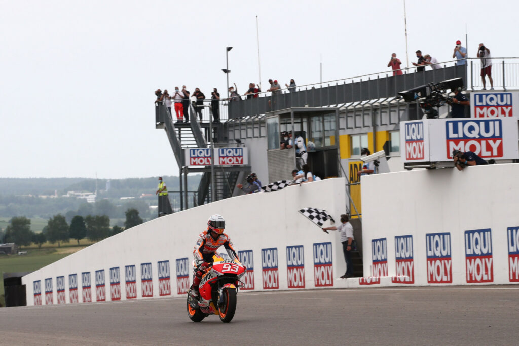 Marc Márquez zwyciężający Grand Prix Niemiec 2021
