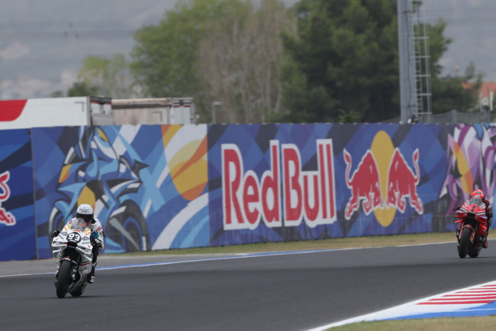 Marc Márquez (#93) oraz Francesco Bagnaia (#1) podczas Grand Prix San Marino MotoGP 2024