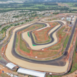 Widok na arenę zmagań o Grand Prix Brazylii MotoGP z lotu ptaka