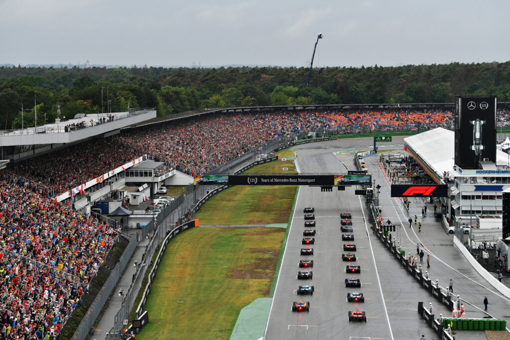 Start do Grand Prix Niemiec 2019 na torze w Hockenheim