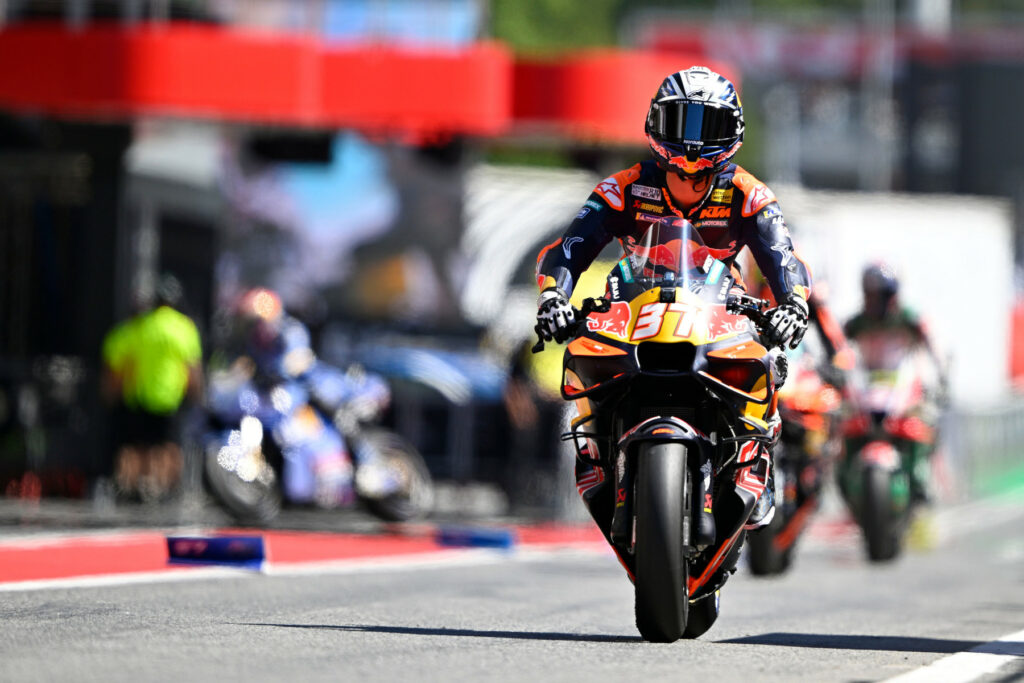 Pedro Acosta zdobył pole position przed Grand Prix Katalonii