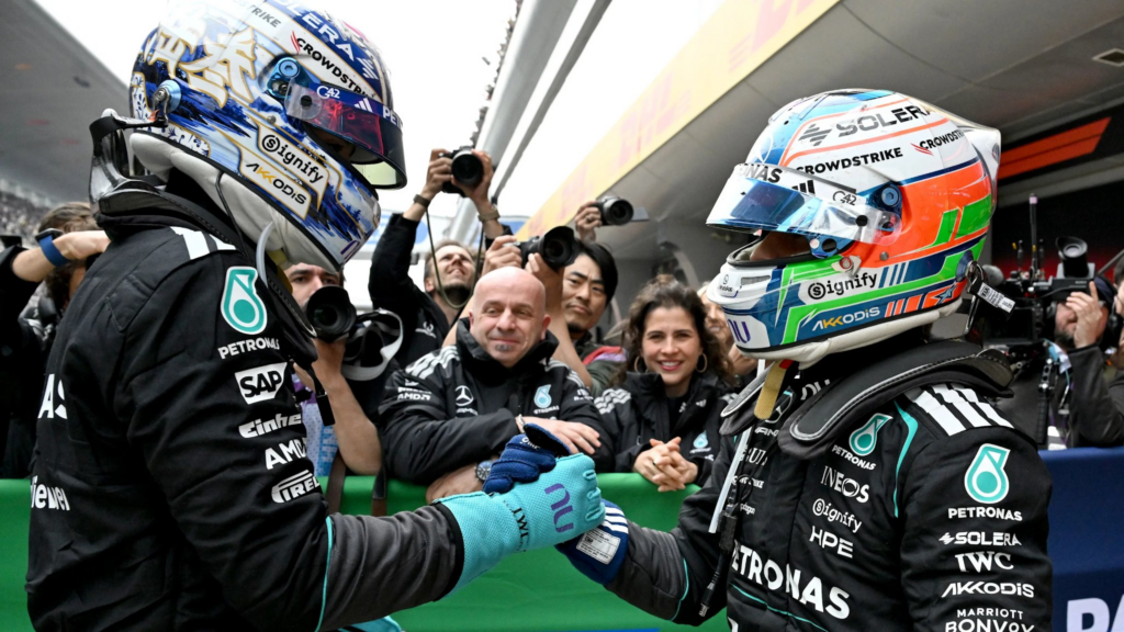 George Russell i Andrea Kimi Antonelli po Grand Prix Chin 2026.
