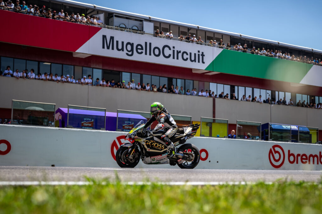 Cal Crutchlow w specjalnych barwach motocykla podczas Grand Prix Włoch