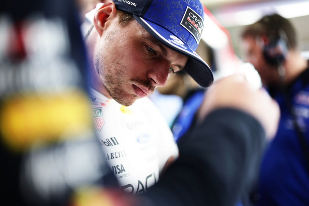 Max Verstappen przed kwalifikacjami do Grand Prix Wielkiej Brytanii.
