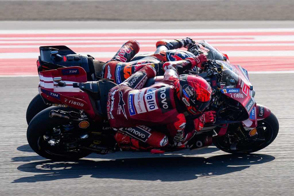 Marc Márquez i Pedro Acosta podczas Grand Prix Indonezji