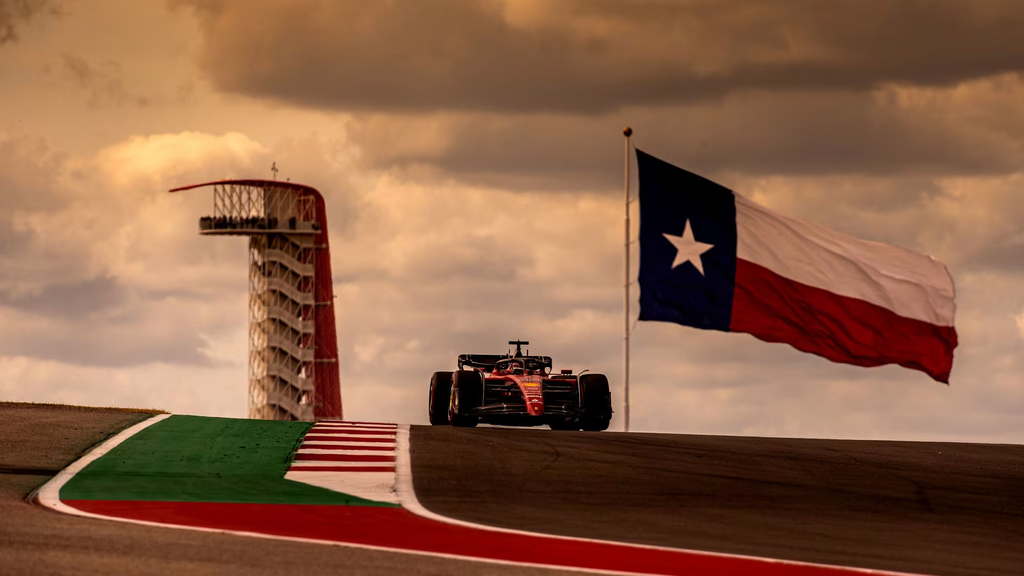 Charles Leclerc na torze w Austin, w trakcie Grand Prix USA.